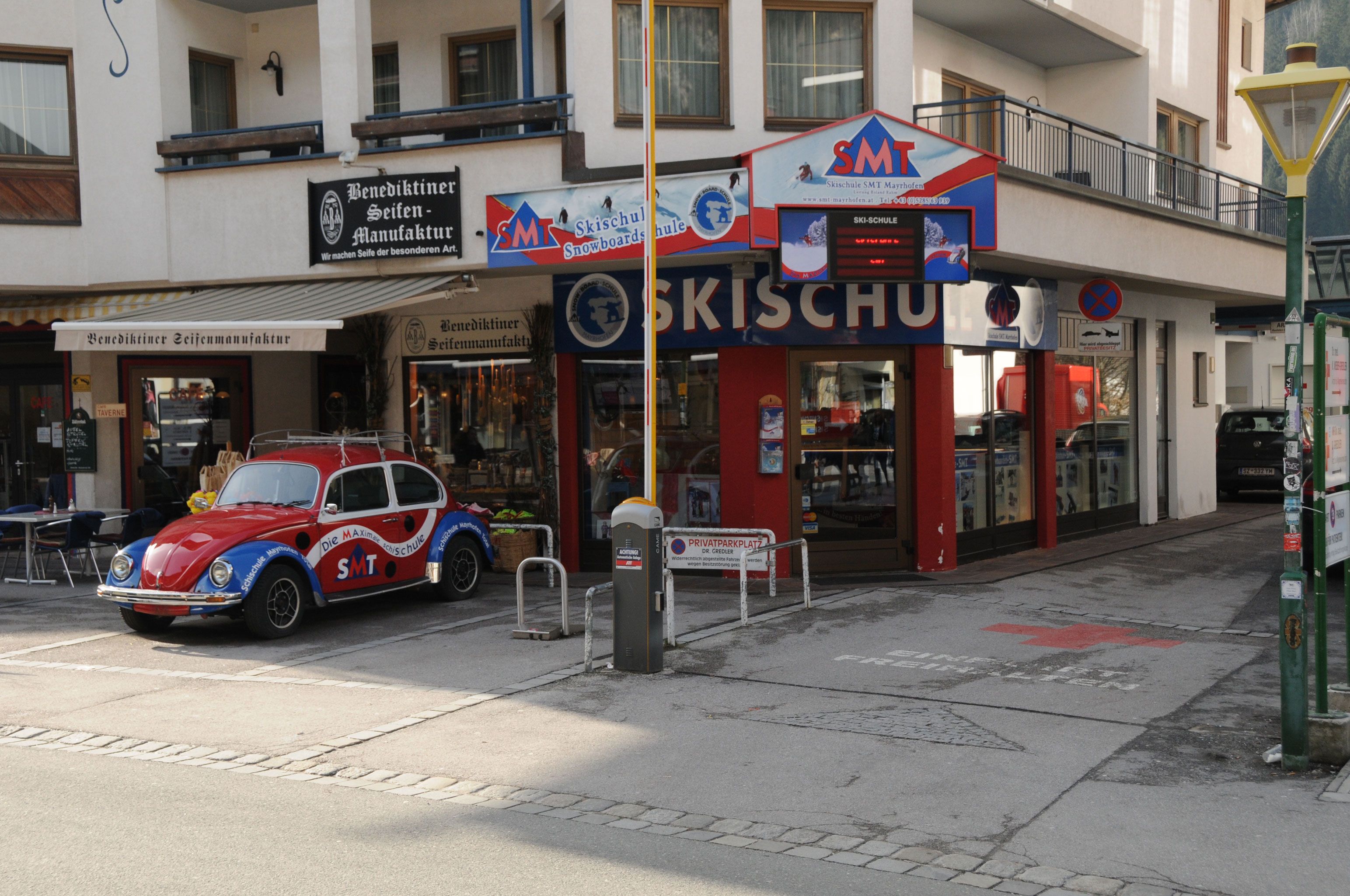 Ski School Mayrhofen Office